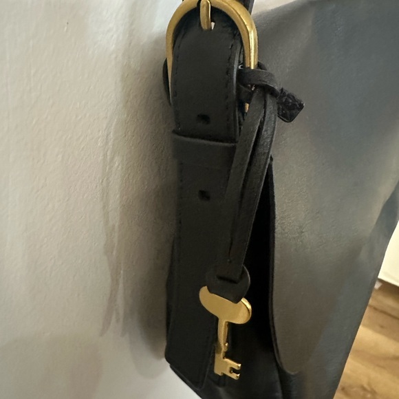 Fossil Women’s Black Leather Satchel Style Zippered Crossbody Purse GUC - Picture 5 of 11